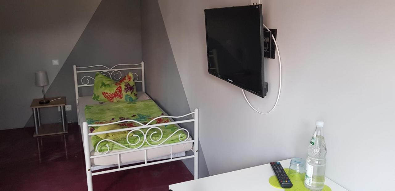 Bed And Breakfast Zeulenroda Екстериор снимка