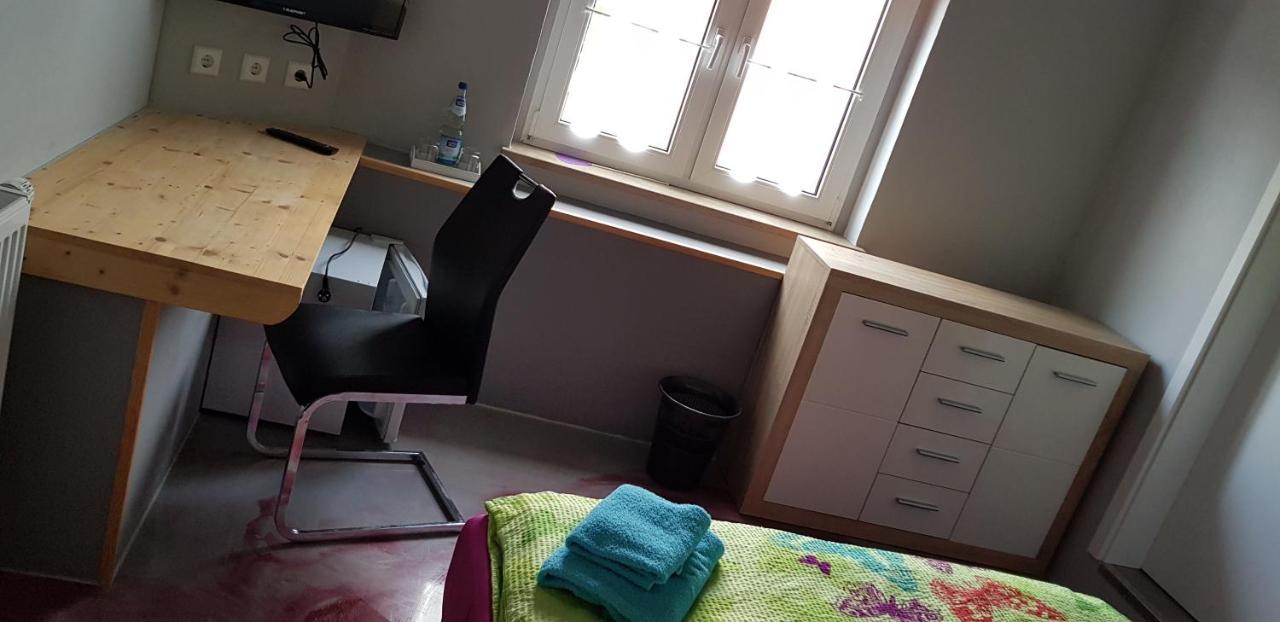 Bed And Breakfast Zeulenroda Екстериор снимка